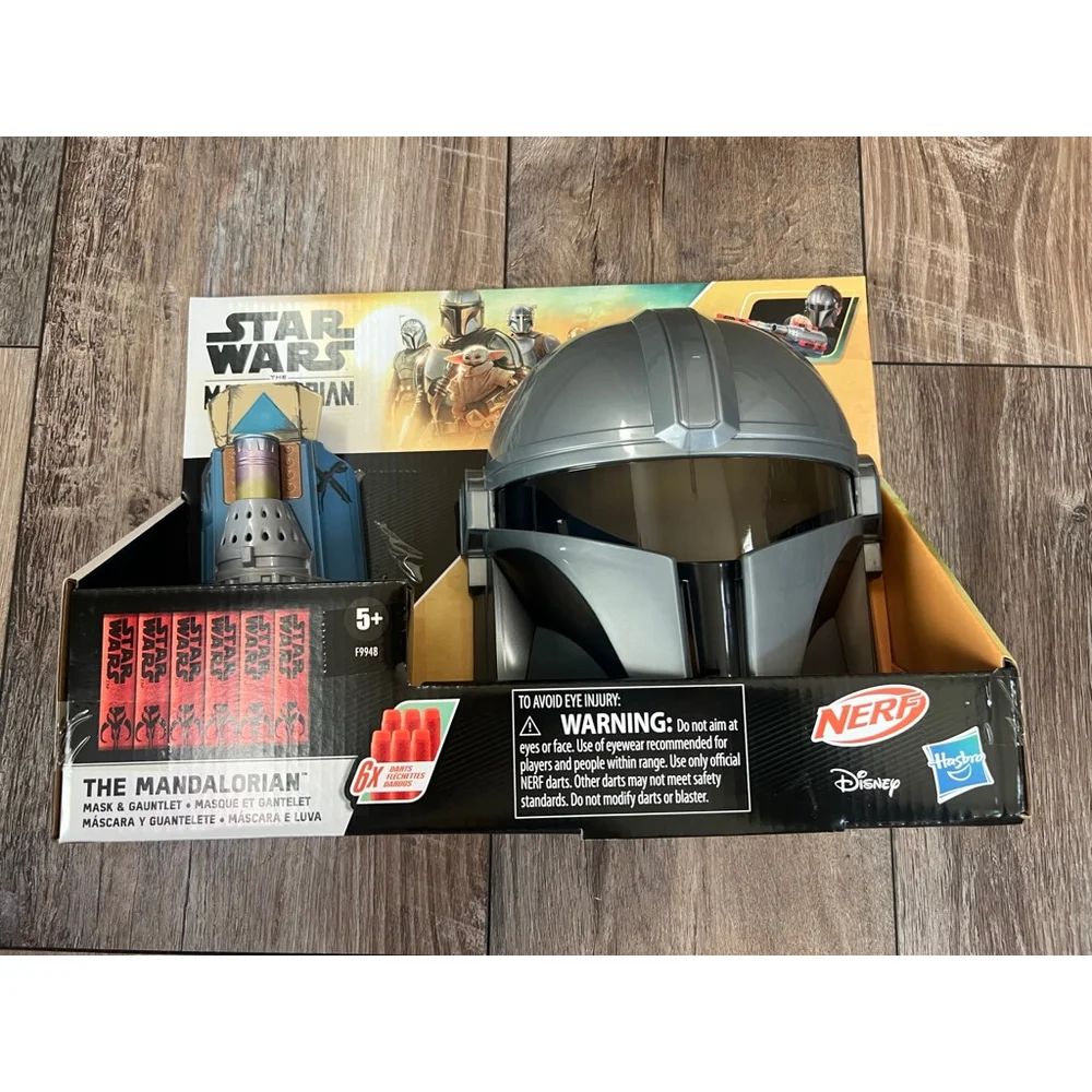 NEW Hasbro Mandalorian Mask & Gauntlet One Size Silver Blue